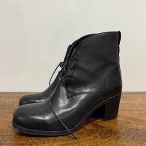 Frye Leather Lace Up Heeled Block Ankle Boots